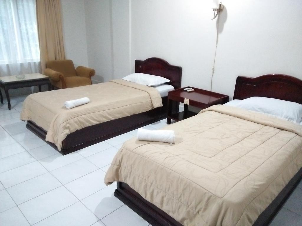 Hotel Garuda Syariah Padang (Sumatra) Exterior foto
